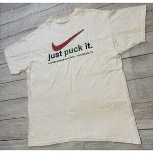 Puckers Sports Bar Puck It Graphic T Shirt Size XL Gatlinburg Tennessee